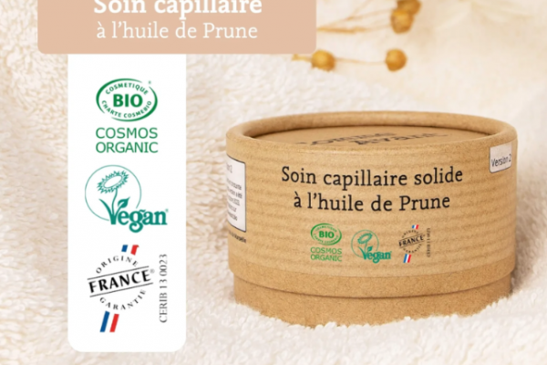 SOINS CAPILLAIRES À L’HUILE DE PRUNE