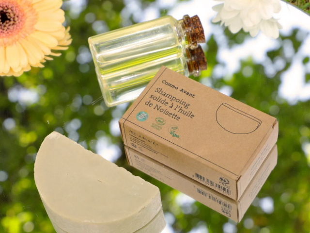 SHAMPOING À L’HUILE DE NOISETTE 