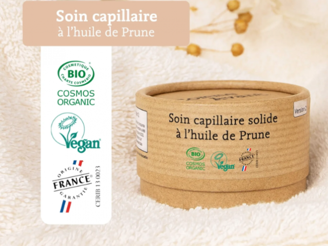 SOINS CAPILLAIRES À L’HUILE DE PRUNE